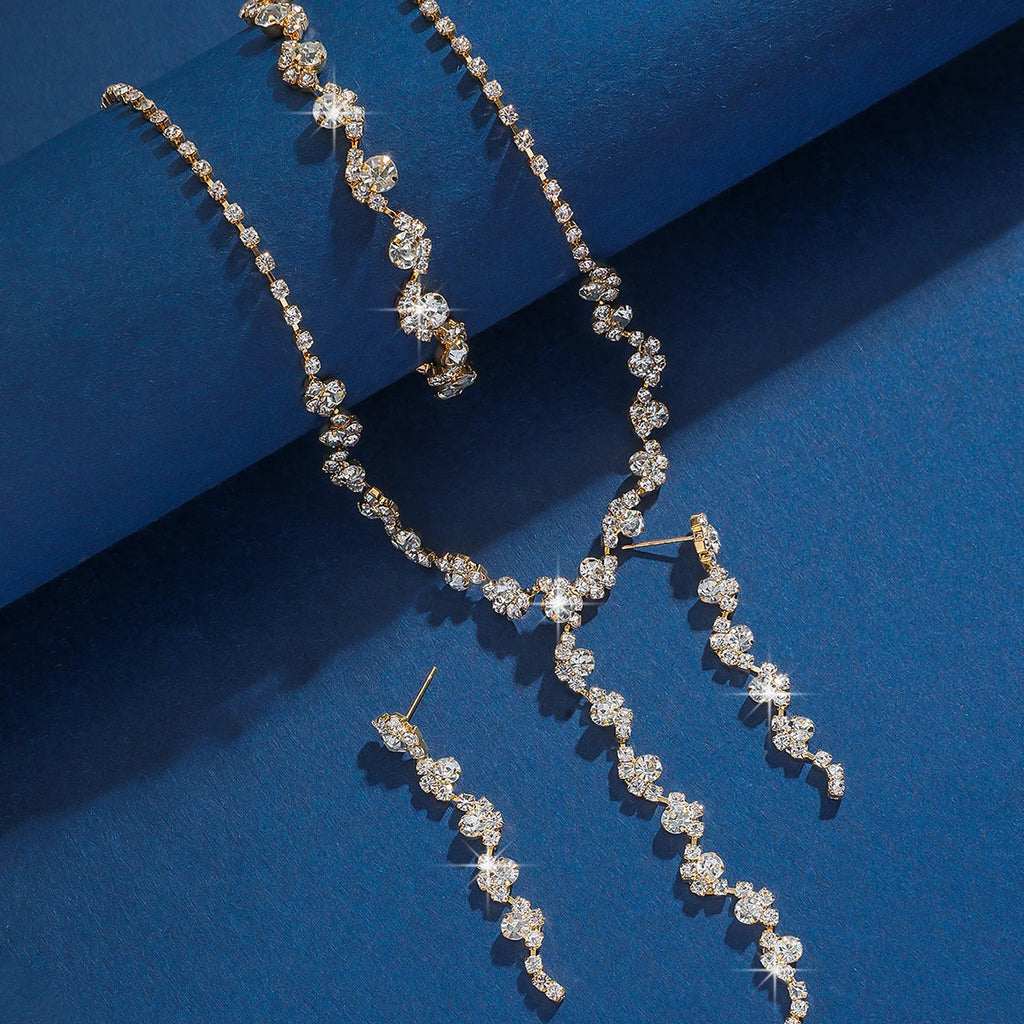 Floral Facet Necklace